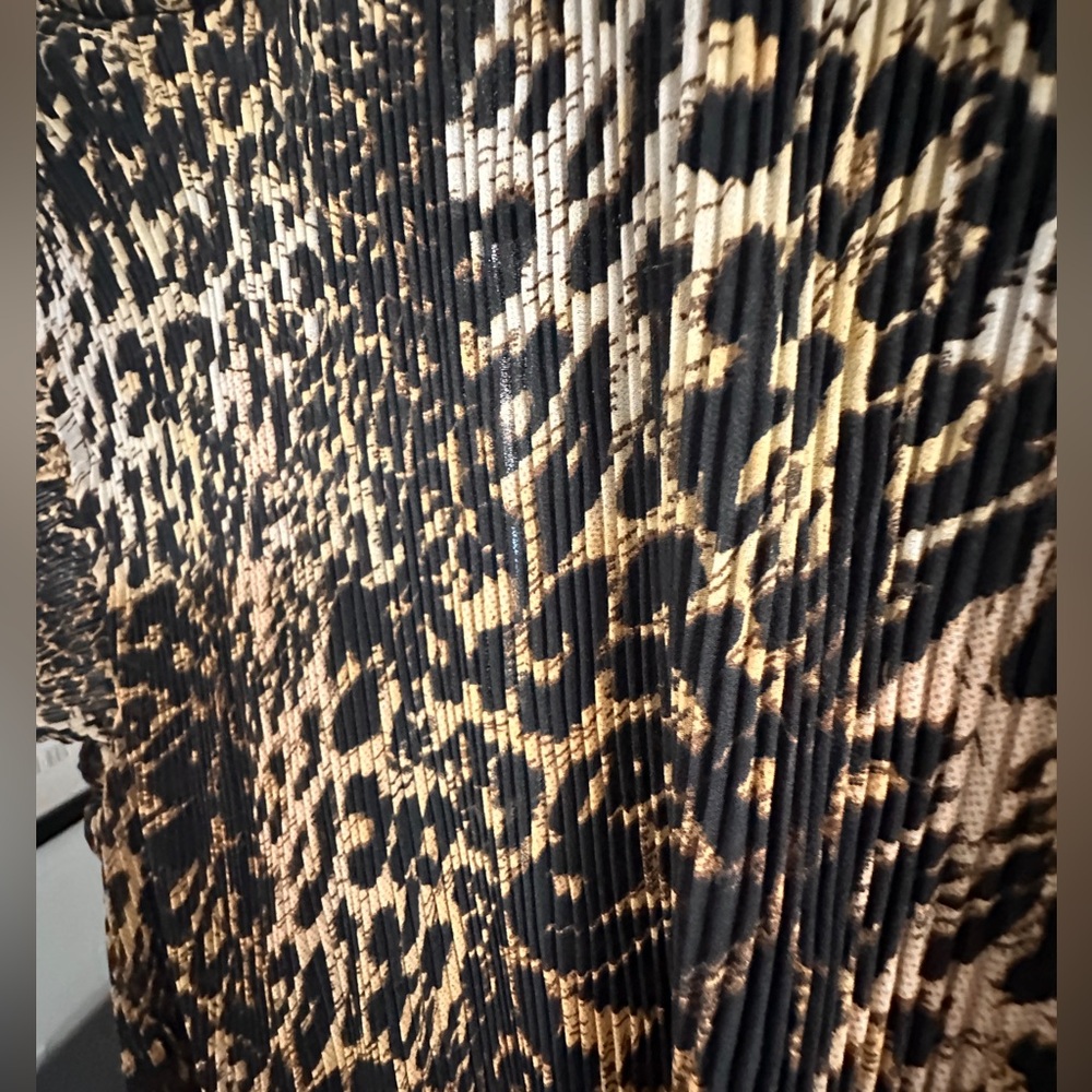 Mellóday Leopard Dress - Picture 5 of 15
